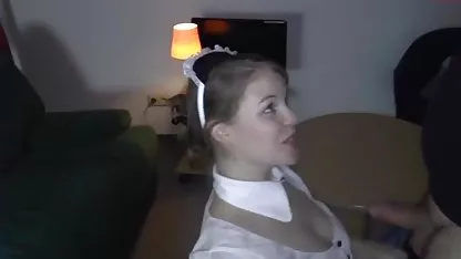 Busty دختر خوشگل در بی 3WAY سکس با دختر عرب